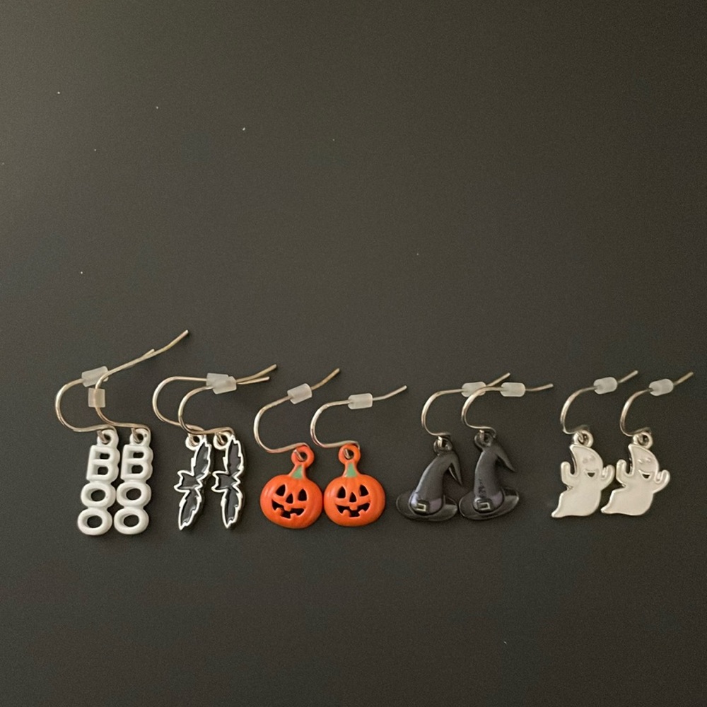 Claire’s Halloween Earrings 5-pack